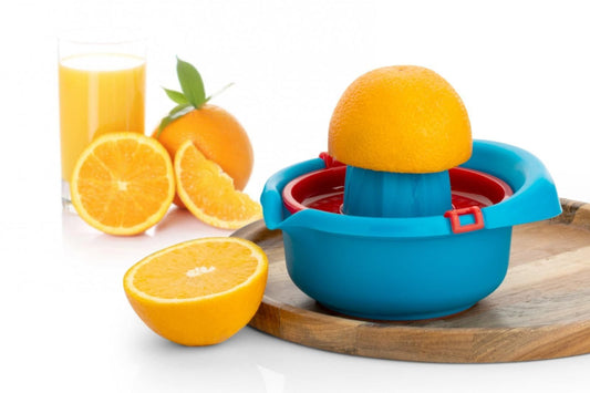 The Plastic Hand Press Juicer